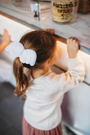 Mama's Feet - Gumka duża Aniołek